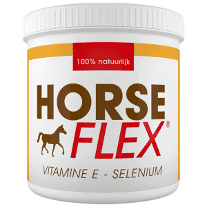natuurlijke vitamine en met selenium voor paarden